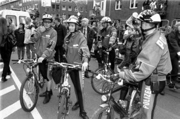 85. Giro d`Italia von Groningen nach Münster: Polizeiaufsicht an der Rennstrecke