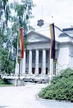 Landestheater Detmold um 1970 (Lippisches Landestheater), erbaut 1914/1915 nach dem Vorbild des klassizistischen Vorgängerbaus von 1825
