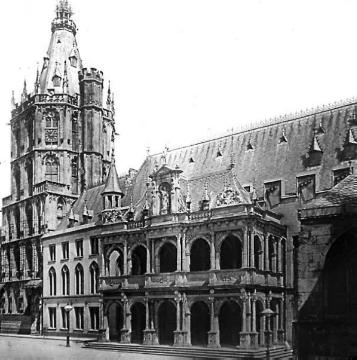 Die Hanse: Das Rathaus von Köln mit Rathausturm und Vorhalle (im 2. WK zum Teil zerstört und wiedererrichtet)