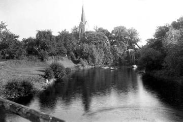 Die Werse in Handorf mit Blick auf die Petronilla-Kirche, um 1930?
