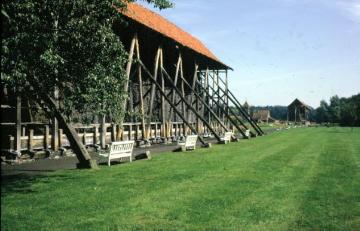 Saline Gottesgabe, 1964: Einstiger Kurpark mit Gradierwerk, Überbleibsel der ab 1890 errichteten und 1974 aufgegebenen Kuranlagen