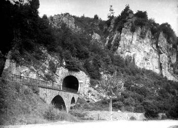 Der Eisenbahntunnel bei Balve-Binolen im Hönnetal