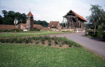 Saline Gottesgabe, 1964: Einstiger Kurpark mit Gradierwerk, Überbleibsel der ab 1890 errichteten und 1974 aufgegebenen Kuranlagen