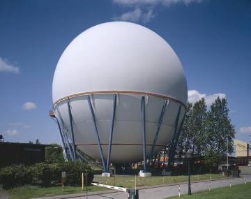 Kugelgasometer an der Westererbenstraße 31, erbaut 1971, Durchmesser 33,7 Meter, Gesamtgewicht  1100 Tonnen