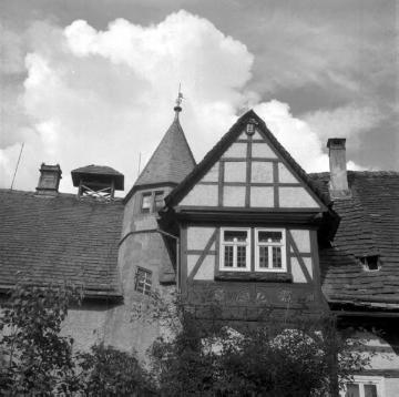 Haus Grevenburg, Sitz der Familie Frhr. von Oeynhausen, erbaut 1536 als Vorwerk, ausgebaut zum Familiensitz 1566-1579