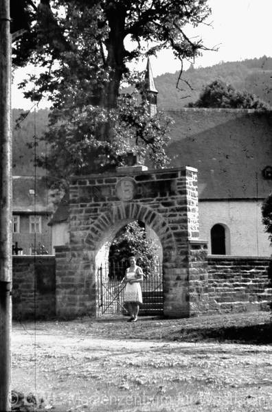 03_3225 Aus privaten Bildsammlungen: Das Dorf Lenne und Hof Dümpelmann in Fotografien des Fabrikanten Ernst Fastenrath, 1942/1943 (Slg. Dümpelmann)