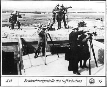 Luftschutz 1933: Beobachtungsposten einer Luftschutzabteilung