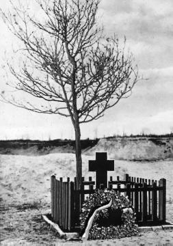 Nationalsozialismus: Denkmal für den getöteten SA-Mann Leo Schlageter (1894-1923, Deutscher Freikorpskämpfer, von den Nationalsozialisten zum Märtyrer erhoben) (eventuell Golzheimer Heide?)