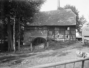 Die "Niedieksmühle" am Wapelbach in Österwiehe