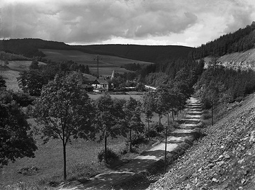 Idyllisches Versetal bei Steinbachsverse vor dem Bau der Talsperre. Undatiert. Bau der Versetalsperre in verschiedenen Bauabschnitten zwischen 1929 und 1952.