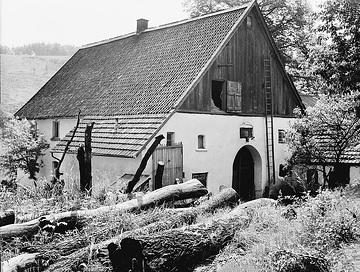 Bei Waldmin: Bauernhaus mit Nientür - Eingang zur Deele