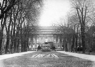 Präsidentenpalais in der Wilhelmstraße, Berlin (Gartenseite), Amtssitz Paul von Hindenburgs, am 26. April 1925 gewählt zum Reichspräsidenten der Weimarer Republik, undatiert, um 1925