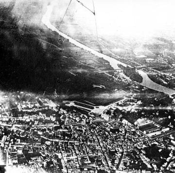 Kriegsschauplatz Frankreich 1914: St. Germain bei Paris [wahrscheinlich Luftaufklärung]