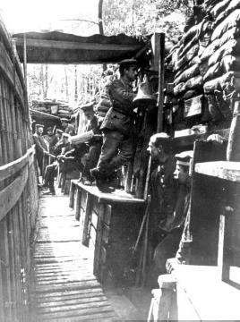 Kriegsschauplatz Vogesen/Elsass 1915: Deutsche Stellung in einem ausgebauten Schützengraben bei Altkirch