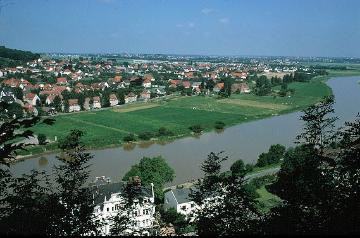 Wesertal bei Porta Westfalica-Barkhausen - Blick vom Jakobsberg nach Norden in das Mindener Land.