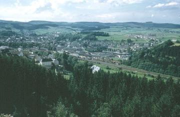 Blick über Attendorn aus Richtung Burg Schnellenberg