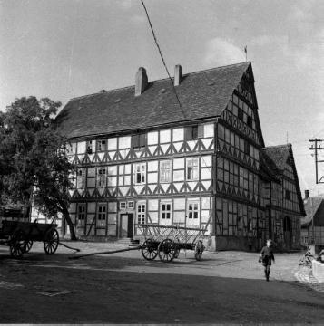 Nieheim, Richterstraße: Das "Richterhaus" im Jahre 1950, dreigeschossiger Fachwerkbau, erbaut 1701