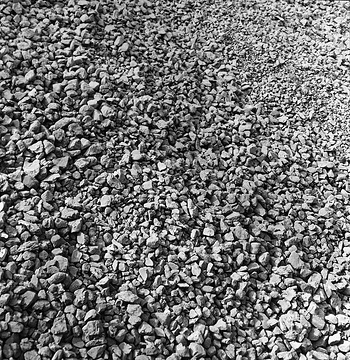 Rohmaterial zur Eisenverhüttung: Gebrannter Schwefelkies (Kiesabbrände), 60% Eisengehalt
