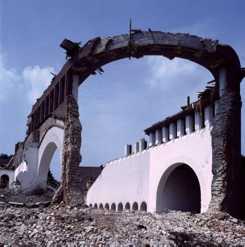 Abriss des ehemaligen Franziskanerklosters am Hörsterplatz im Frühjahr 2007