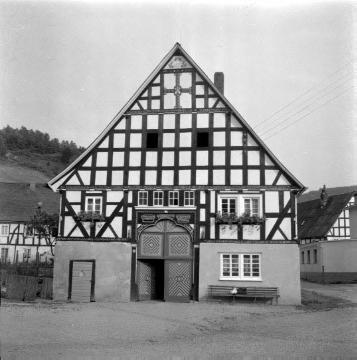 Fachwerkhaus aus dem 18. Jahrhundert in Kirchveischede