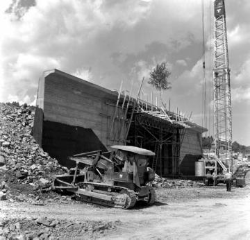 Tunnelbau am Erbscheid bei Hanemicke (später Ortsteil Sondern) im Zuge der Errichtung der Biggetalsperre 1957-1965