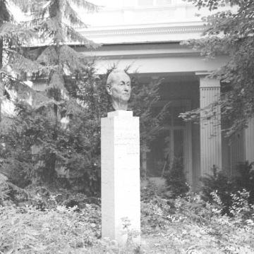 Denkmal des Heinrich Drake, Landes- und Regierungspräsident a.D., 1953-1956 stellv. Vorsitzender der Landschaftsversammlung des Landschaftsverbandes Westfalen-Lippe