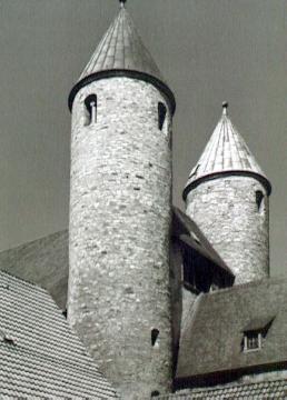 Busdorfkirche (ehemals St. Petrus und Andreas-Kirche): romanische Treppentürme von Südosten