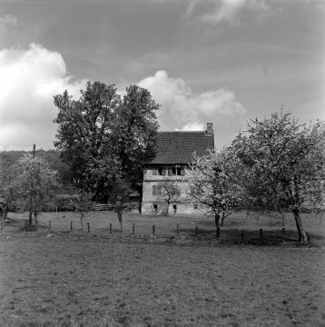 Kleiner Speicher aus Baumberger Sandstein im oberen Stevertal bei Nottuln, 1958