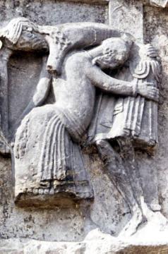 Externsteine: Detail vom Kreuzabnahme-Relief, um 1130
