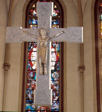 Kath. Pfarrkirche St. Clemens: Altar-Kruzifix mit silberverkleidetem Korpus Christi, Romanik, um 1200/1210