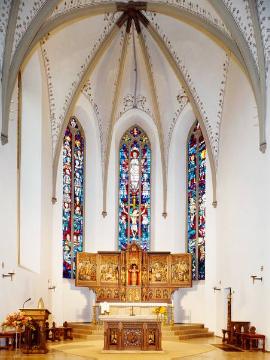 Kath. Pfarrkirche St. Christina in Herzebrock: Chorraum mit ornamentiertem Netzgewölbe - ursprünglich romanische Saalkirche, Langhaus von 1474, umgebaut zur Basilika 1901