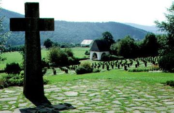 Ehrenfriedhof bei Eversberg