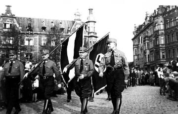 Aufmarsch der Nationalsozialisten am 22. Mai 1933 am Ludgeriplatz