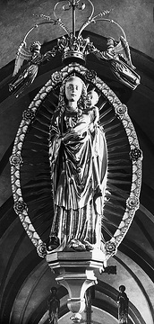 St. Liborius-Dom: Madonna im Strahlenkranz, Skulptur, Spätgotik, 15. Jh.