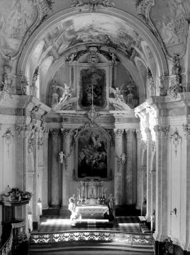 Altarraum der Kirche Maria Immaculata, ehemalige Jesuitenkirche