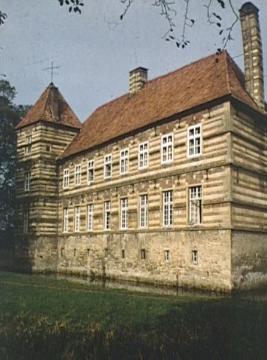 Haus Alst, Südflügel, 1624 unter Bernhard von Westerholt zu Hackfurt erbautes zweiflügeliges Herrenhaus, Zwei-Insel-Anlage, Renaissance
