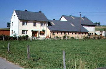 Neusiedlerhof, errichtet im Zuge der Aussiedlung von 44 Bauern aus dem Stadtgebiet in die Briloner Hochfläche 1958-1966