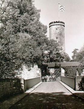Burg Sparrenberg, Bergfried