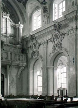 Barocke Bauornamentik in der Kirche Maria Immaculata, ehemalige Jesuitenkirche