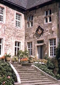 Schloss Lembeck: Seiteneingang der Hauptburg auf der Parkseite