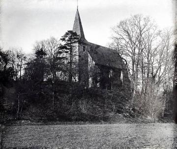 Blick auf die Heilig-Kreuz-Kirche in Hamm-Bossendorf, Lippeseite, geweiht 1298