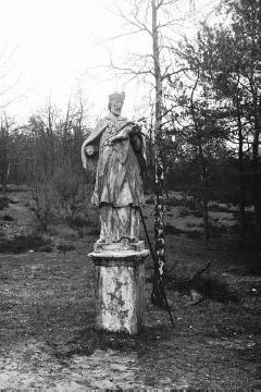 Heiliger Nepomuk in der Haard bei Oer-Erkenschwick, um 1915? Vergleichsaufnahme von 2013 siehe Bild 11_3074.