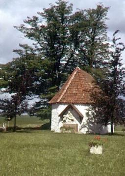 Die Kapelle St. Antonius Abt auf dem Schöppinger Berg (Rückseite mit der Pietà)