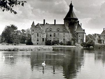 Schloss Anholt, Hauptburg - beschädigt im II. Weltkrieg