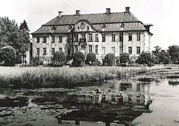 Schloss Harkotten-Ketteler: Hauptfront mit Gräfte - Barock, 1754-1767 erbaut von Johann Leonhard Mauritz Gröninger