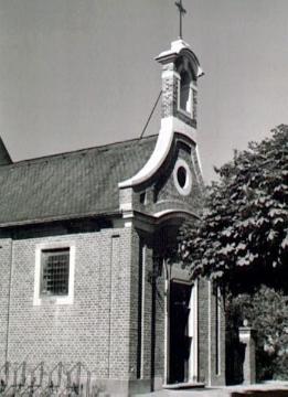 Die "Dyckburg-Kirche" St. Mariä Himmelfahrt (Teilansicht), ehem. Hauskapelle von Haus Dyckburg, erbaut um 1740 von Johann Conrad Schlaun, seit 1949 Pfarrkirche