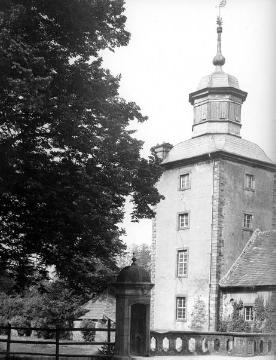 Kloster Corvey, ehem. Benediktinerabtei, um 1944?: Eckturm der Barockanlage