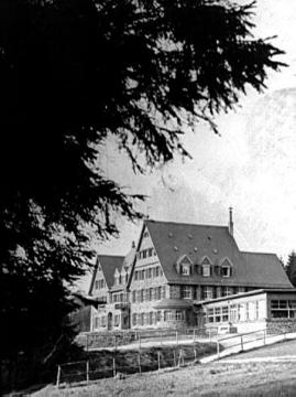 Das Kohlberghaus, Vereinsheim des Sauerländischen Gebirgsvereins, erbaut 1925 mit Ehrenhalle für die Gefallenen des 1. Weltkrieges