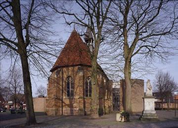 Kath. Pfarrkirche St. Anna, ehemalige Burgkapelle, erbaut 1497-1510