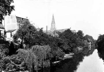 Die Ems mit Blick auf den Turm von St. Clemens, um 1930?